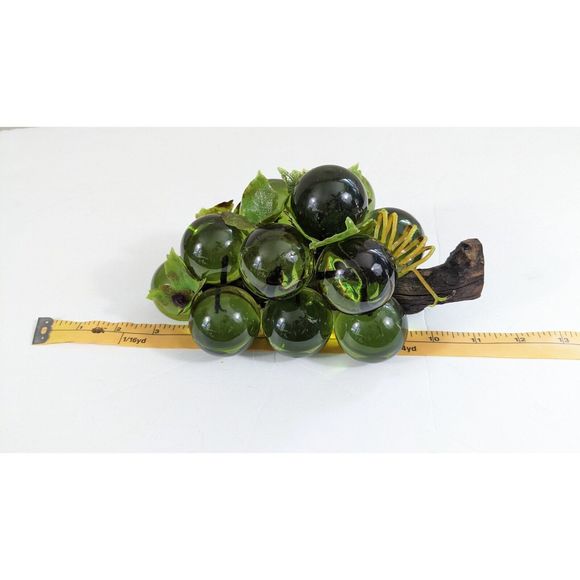 Large Green Lucite Grapes Bunch Vintage Decor Translucent Plastic - Picture 13 of 16